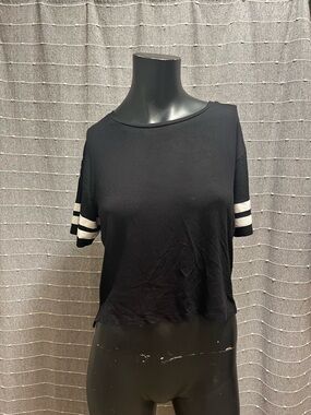 Cropped Loose Tee